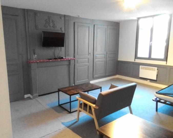 Appartement Tout Equipe Hypercentre Limoges Exterior photo